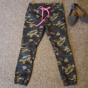 Camo jogger style pants